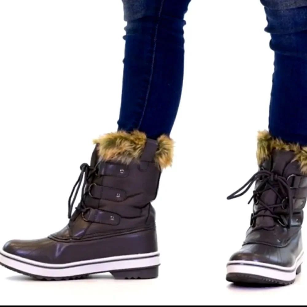 POLAR  WOMEN'S LINED LACE-UP CLOSURE SNOW BOOT G1